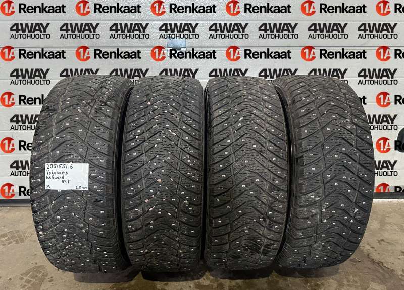 Winter studded Yokohama Ice Guard IG65