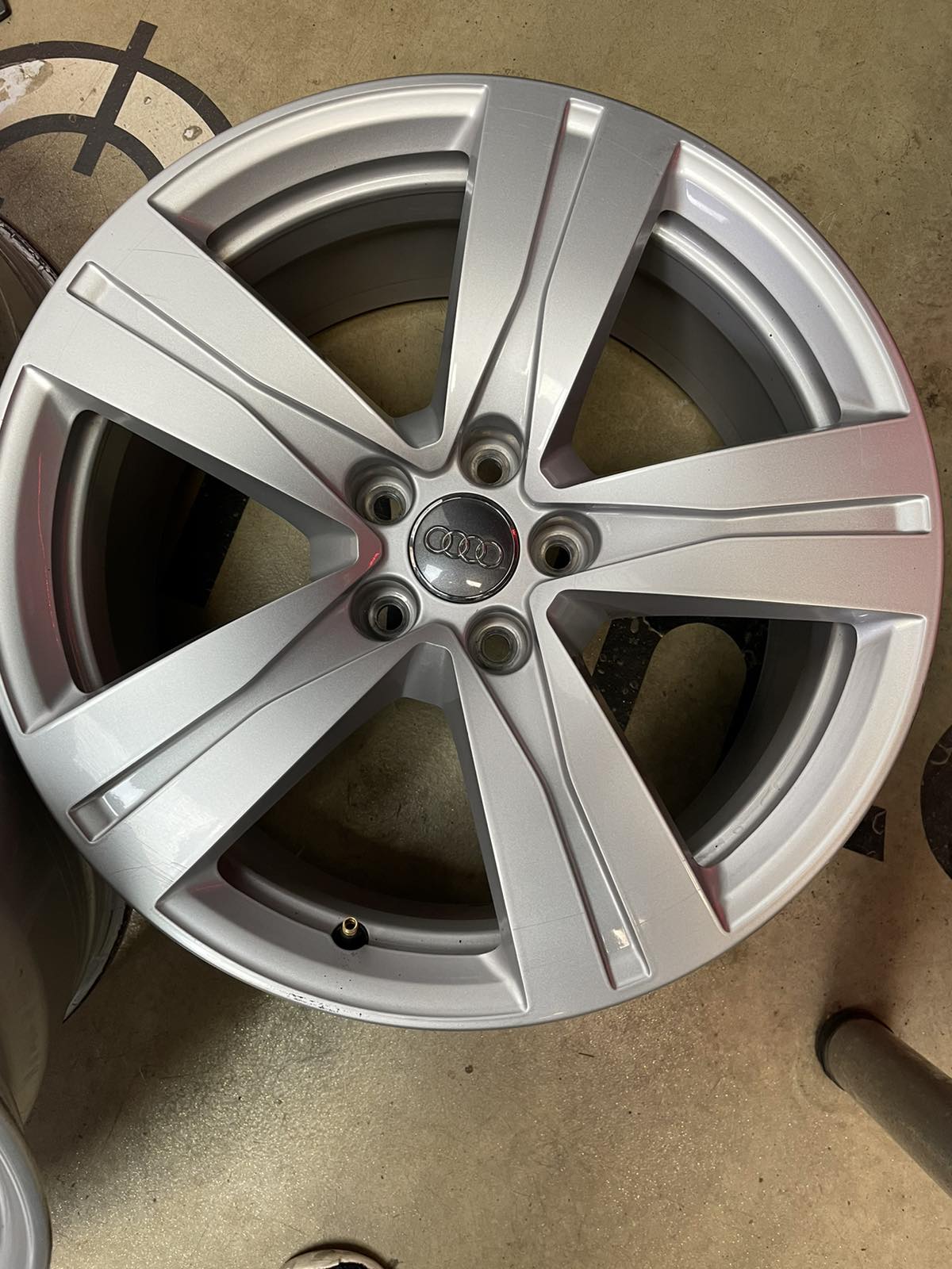 valuveljed Audi Q7 original